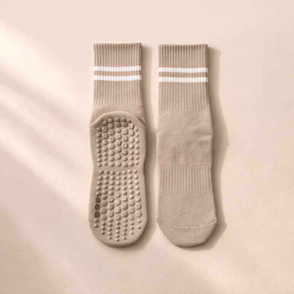 NON-SLIP GRIP SOCKS