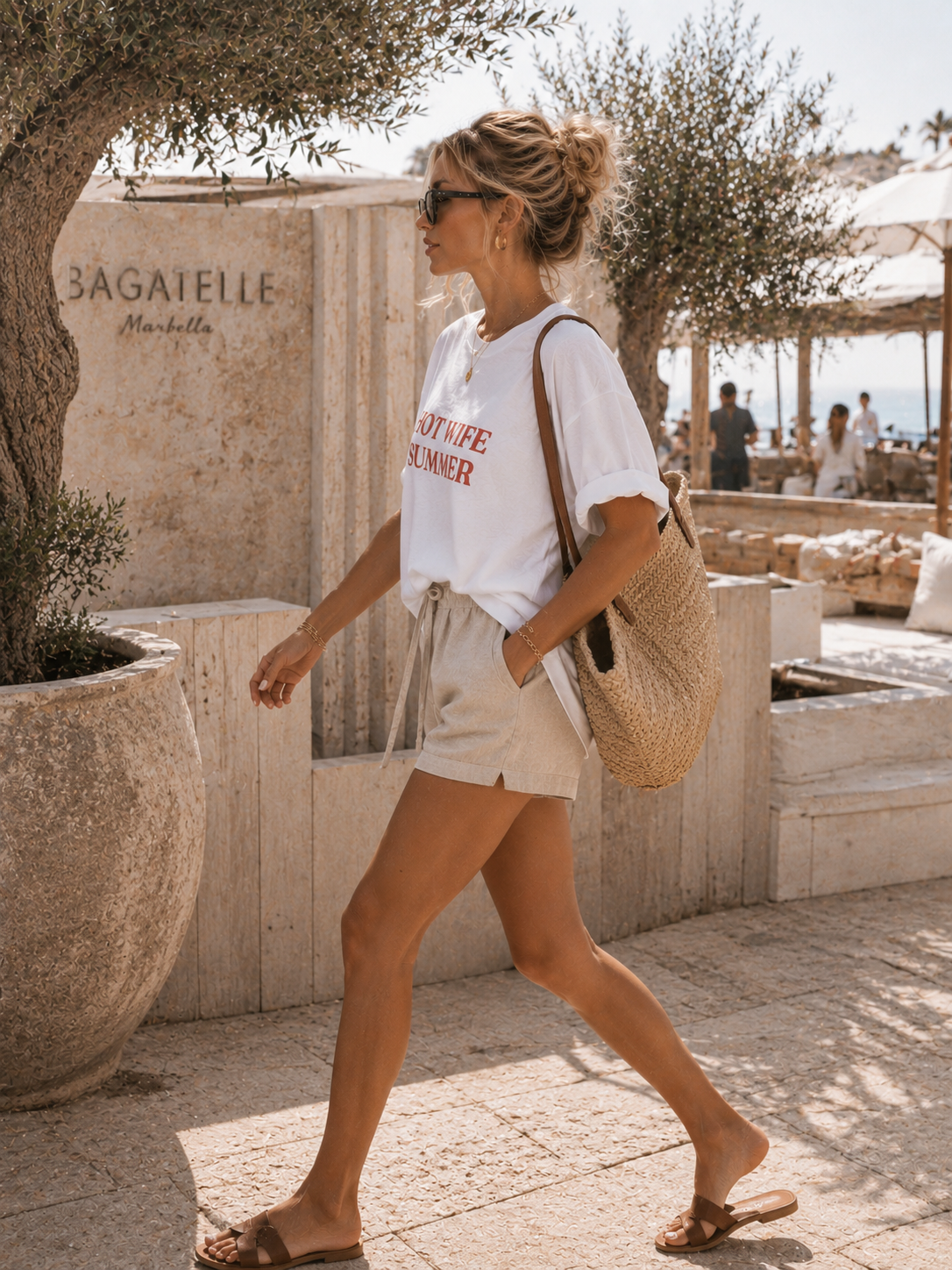 HOT WIFE SUMMER TEE